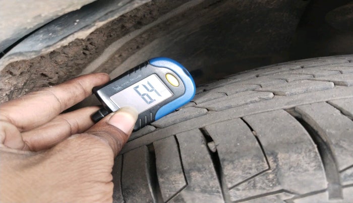 2019 Nissan Kicks XV DIESEL, Diesel, Manual, 1,36,274 km, tyre