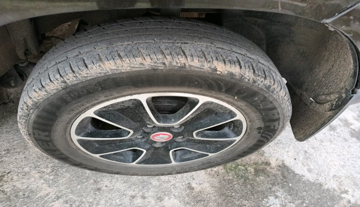 2017 Renault Duster 85 PS RXE DIESEL, Diesel, Manual, 39,888 km, tyre