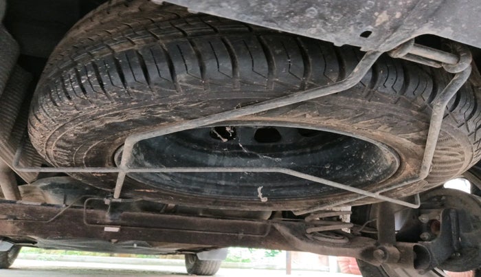 2017 Renault Duster 85 PS RXE DIESEL, Diesel, Manual, 39,888 km, tyre