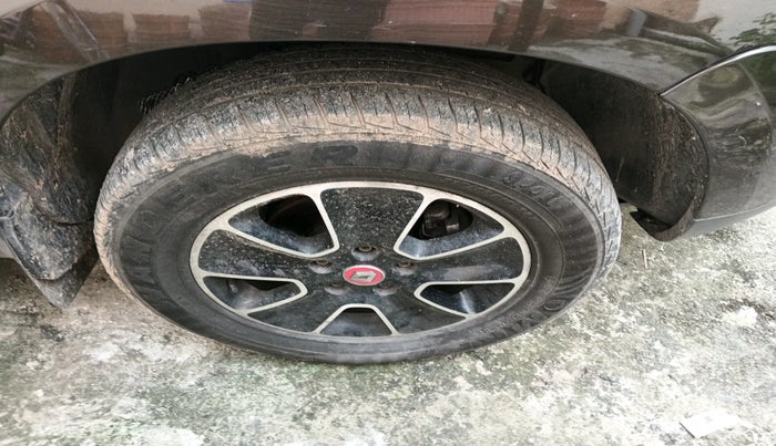 2017 Renault Duster 85 PS RXE DIESEL, Diesel, Manual, 39,888 km, tyre