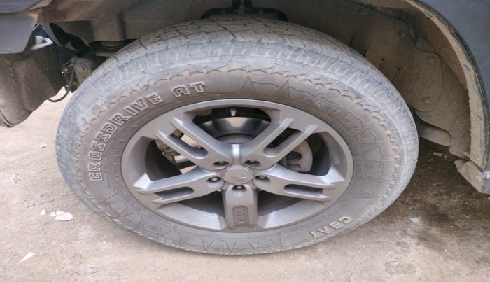 2022 Mahindra Thar LX D AT 4WD HT, Diesel, Automatic, 30,070 km, tyre