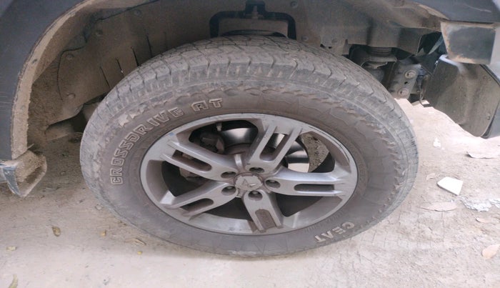 2022 Mahindra Thar LX D AT 4WD HT, Diesel, Automatic, 30,070 km, tyre