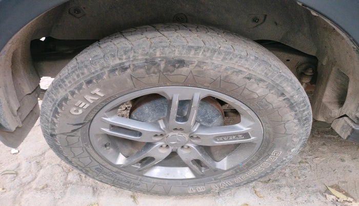 2022 Mahindra Thar LX D AT 4WD HT, Diesel, Automatic, 30,070 km, tyre