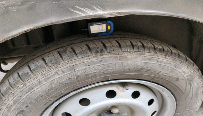 2015 Maruti Swift Dzire LXI (O), Petrol, Manual, 80,401 km, tyre