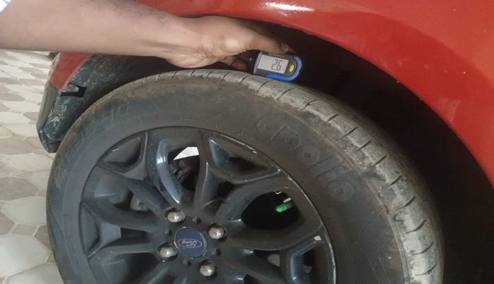 2014 Ford Ecosport TITANIUM 1.5L DIESEL (OPT), Diesel, Manual, 1,03,687 km, tyre