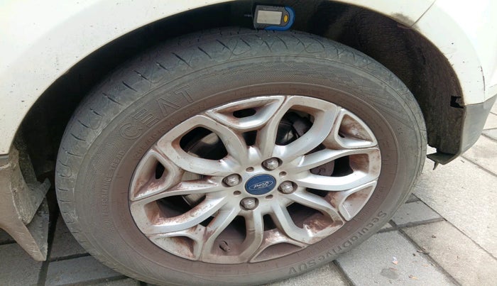 2015 Ford Ecosport TITANIUM 1.5L DIESEL, Diesel, Manual, 1,45,772 km, tyre