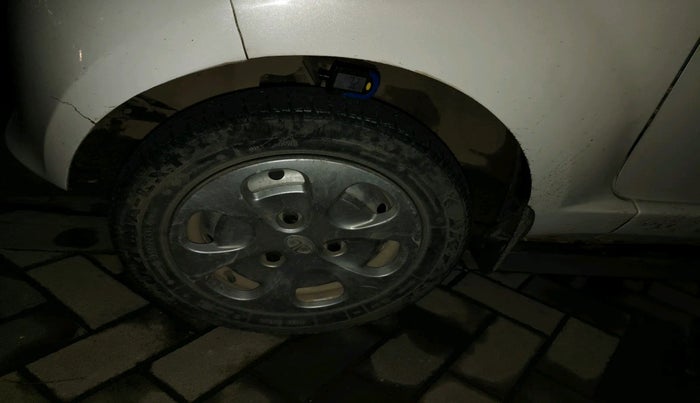 2015 Tata Nano TWIST XTA, Petrol, Automatic, 47,296 km, tyre