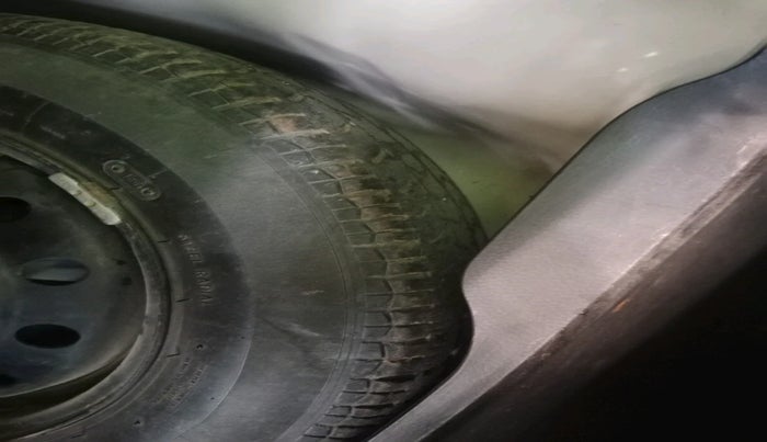 2014 Maruti Swift Dzire VXI, Petrol, Manual, 52,471 km, tyre