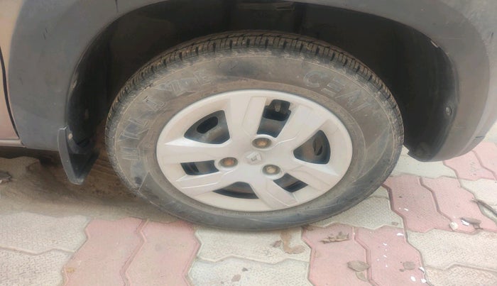 2018 Renault Kwid RXT 0.8, Petrol, Manual, 7,040 km, tyre