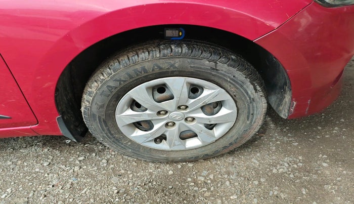 2016 Hyundai Elite i20 SPORTZ 1.2, Petrol, Manual, 72,902 km, tyre