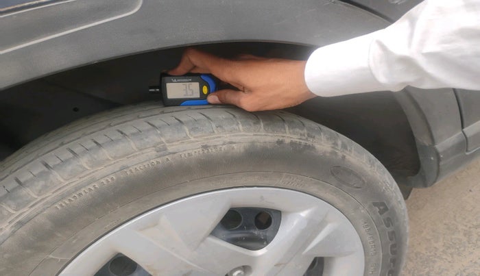 2021 Hyundai VENUE S+ 1.2, Petrol, Manual, 48,393 km, tyre