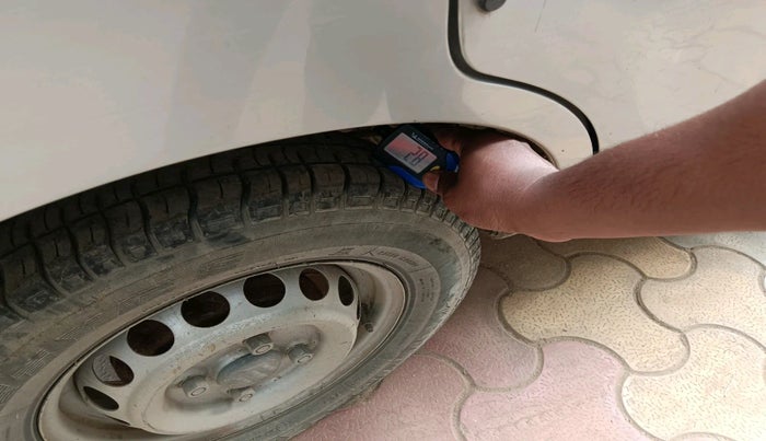 2017 Maruti Alto 800 STD, Petrol, Manual, 47,139 km, tyre