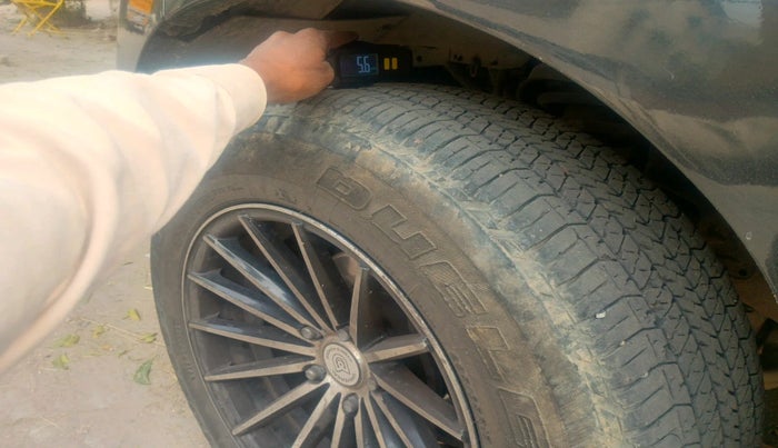 2017 Mahindra Scorpio S10 1.99 INTELLI-HYBRID, Diesel, Manual, 2,00,686 km, tyre