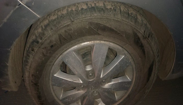 2013 Hyundai i20 SPORTZ 1.2, Petrol, Manual, 65,781 km, tyre