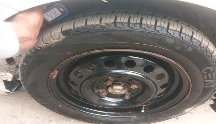 2017 Maruti Wagon R 1.0 VXI, Petrol, Manual, 87,515 km, tyre