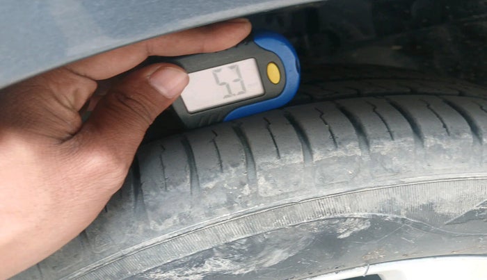 2017 Ford Figo Aspire TITANIUM 1.2 PETROL, Petrol, Manual, 67,974 km, tyre