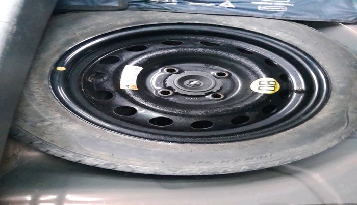 2018 Ford FREESTYLE TREND 1.5 DIESEL, Diesel, Manual, 1,03,810 km, tyre