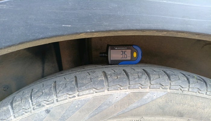 2021 Maruti S Cross DELTA 1.5, Petrol, Manual, 52,743 km, tyre