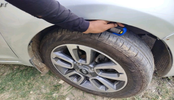 2012 Hyundai i20 ASTA 1.2, Petrol, Manual, 90,405 km, tyre