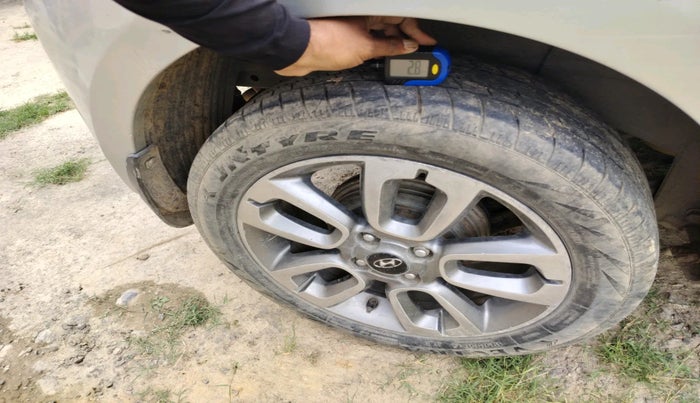 2012 Hyundai i20 ASTA 1.2, Petrol, Manual, 90,405 km, tyre