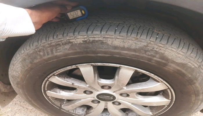 2016 Mahindra XUV500 W10 AT, Diesel, Automatic, 76,528 km, tyre