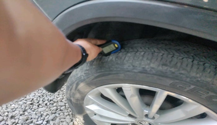 2017 Skoda Kodiaq STYLE 2.0 TDI 4X4 AT, Diesel, Automatic, 1,55,753 km, tyre