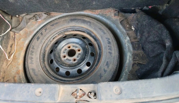 2011 Maruti Swift VDI, Diesel, Manual, 1,46,732 km, tyre