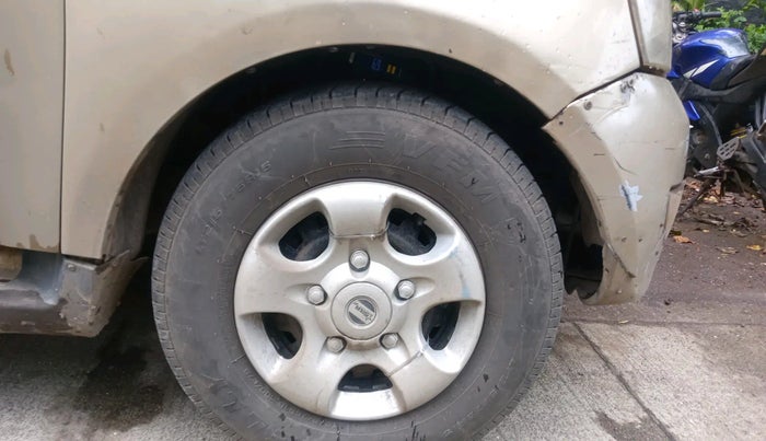 2010 Mahindra Xylo E4 BS-III, Diesel, Manual, 1,62,384 km, tyre