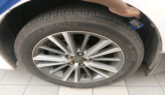 2015 Toyota Corolla Altis VL CVT PETROL, Petrol, Automatic, 9,537 km, tyre