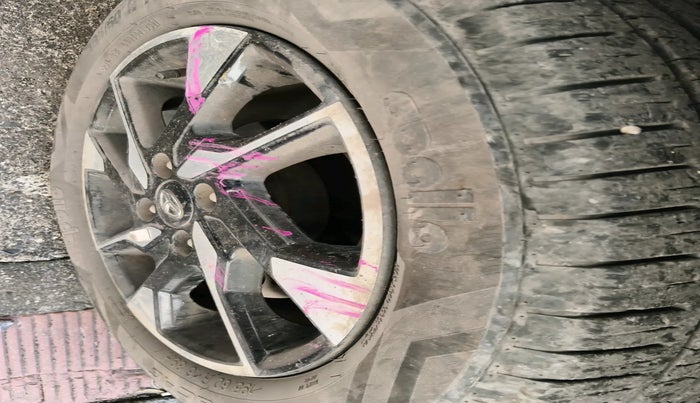 2022 Tata PUNCH CREATIVE  AMT, Petrol, Automatic, 17,098 km, tyre