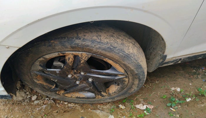 2022 Hyundai NEW I20 SPORTZ 1.2 MT, Petrol, Manual, 69,256 km, tyre