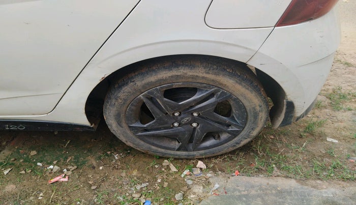 2022 Hyundai NEW I20 SPORTZ 1.2 MT, Petrol, Manual, 69,256 km, tyre