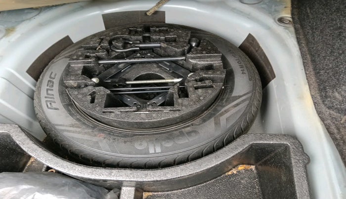 2017 Skoda Rapid STYLE 1.5 TDI AT, Diesel, Automatic, 1,45,978 km, tyre