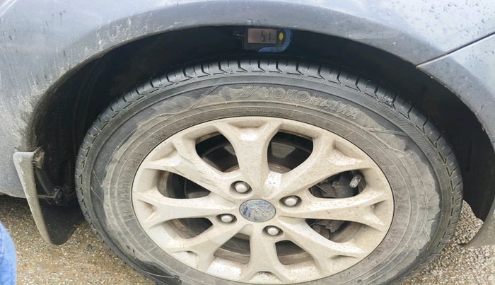 2012 Ford Figo TITANIUM 1.4 DIESEL, Diesel, Manual, 1,72,000 km, tyre