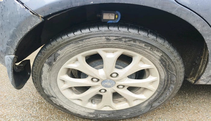 2012 Ford Figo TITANIUM 1.4 DIESEL, Diesel, Manual, 1,72,000 km, tyre