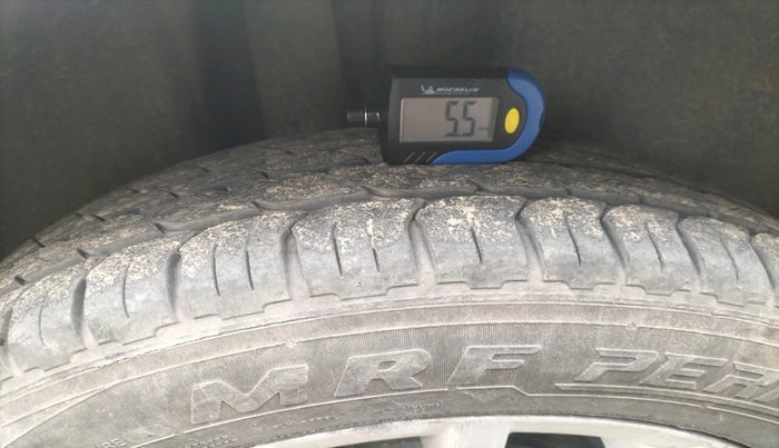 2017 Volkswagen Vento HIGHLINE PETROL AT, Petrol, Automatic, 1,05,337 km, tyre