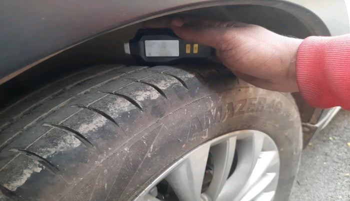 2017 Maruti S Cross ALPHA 1.6, Diesel, Manual, 97,736 km, tyre