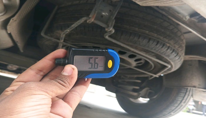 2015 Renault Lodgy 110 PS RXZ STEPWAY 7 STR, Diesel, Manual, 78,000 km, tyre