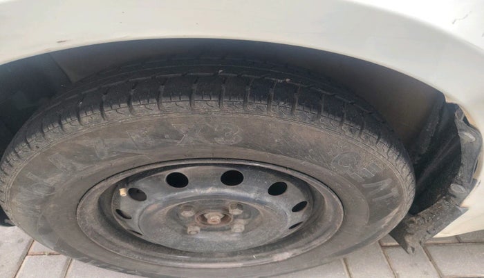 2011 Maruti Swift VDI, Diesel, Manual, 97,245 km, tyre