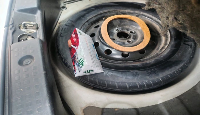 2011 Maruti Swift VDI, Diesel, Manual, 97,245 km, tyre