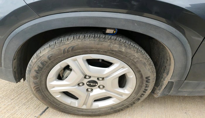 2023 KIA SONET HTK PLUS 1.2 PETROL MT, Petrol, Manual, 16,771 km, tyre