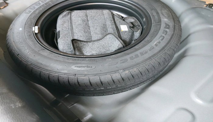 2023 KIA SONET HTK PLUS 1.2 PETROL MT, Petrol, Manual, 16,771 km, tyre