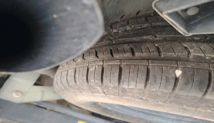 2020 Tata Harrier XT 2.0L KRYOTEC, Diesel, Manual, 80,803 km, tyre