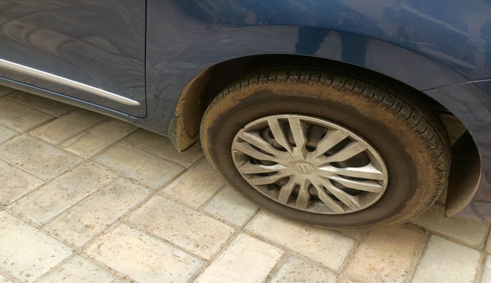 2017 Maruti Dzire VXI, Petrol, Manual, 79,386 km, tyre