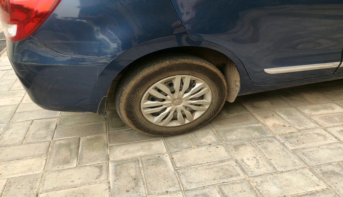 2017 Maruti Dzire VXI, Petrol, Manual, 79,386 km, tyre