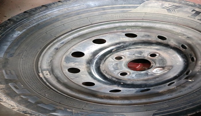 2010 Maruti A Star ZXI, Petrol, Manual, 1,11,759 km, tyre