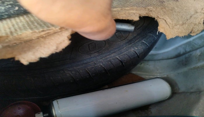 2013 Maruti Alto 800 LXI, Petrol, Manual, 95,359 km, tyre