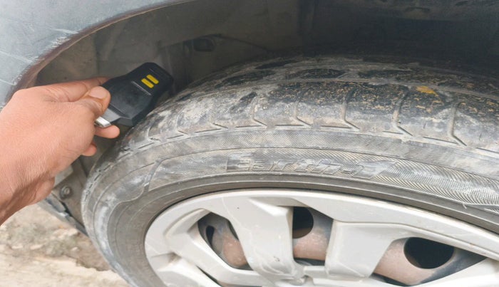 2017 Honda BR-V 1.5L I-VTEC S, Petrol, Manual, 1,32,914 km, tyre