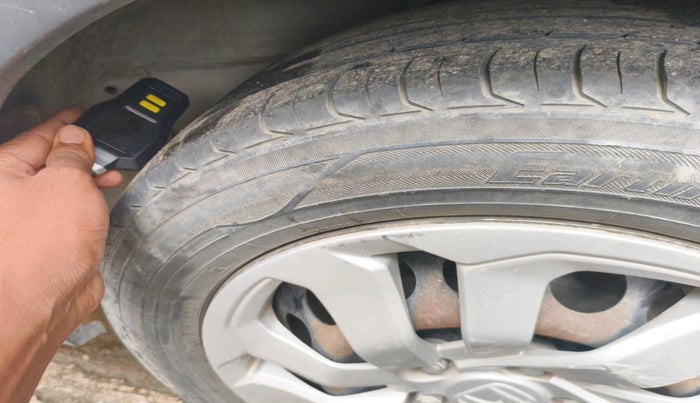 2017 Honda BR-V 1.5L I-VTEC S, Petrol, Manual, 1,32,914 km, tyre