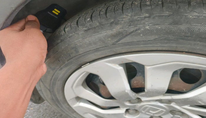 2017 Honda BR-V 1.5L I-VTEC S, Petrol, Manual, 1,32,914 km, tyre